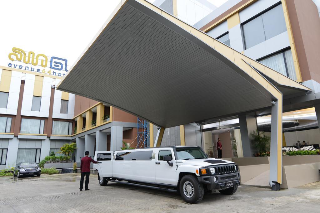 Avenue 64 Hotel Rangum Exterior foto