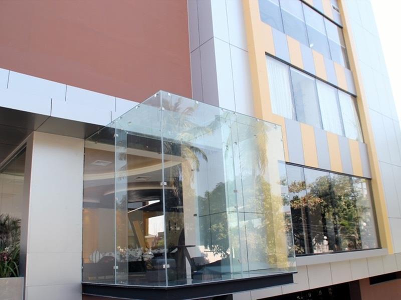 Avenue 64 Hotel Rangum Exterior foto