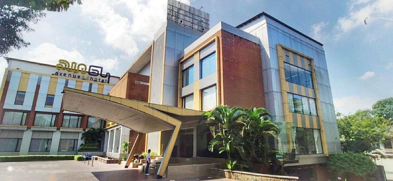 Avenue 64 Hotel Rangum Exterior foto